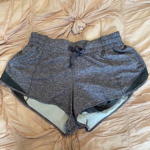Lululemon - grey hotty hot shorts